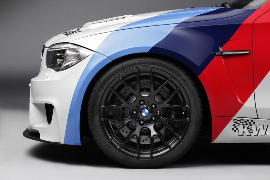 BMW 1-Series M Coupe MotoGP Safety Car 2011 года  (фото 29 из 40)